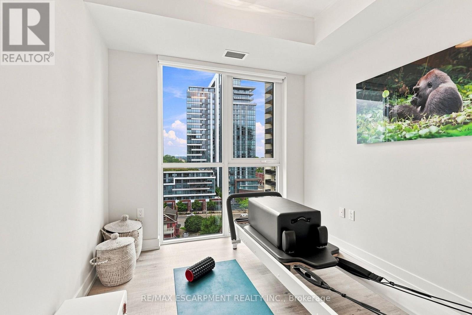 #902 8 ANN STREET - Image 35