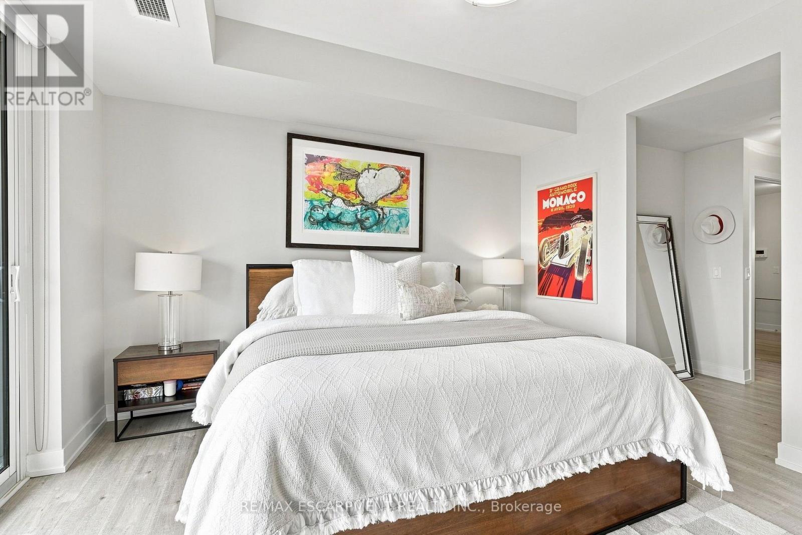 #902 8 ANN STREET - 31
