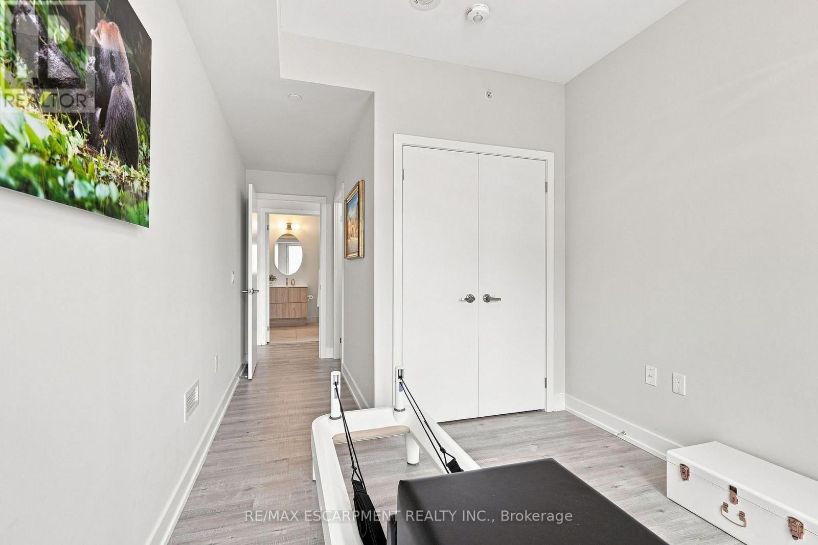 #902 8 ANN STREET - 36