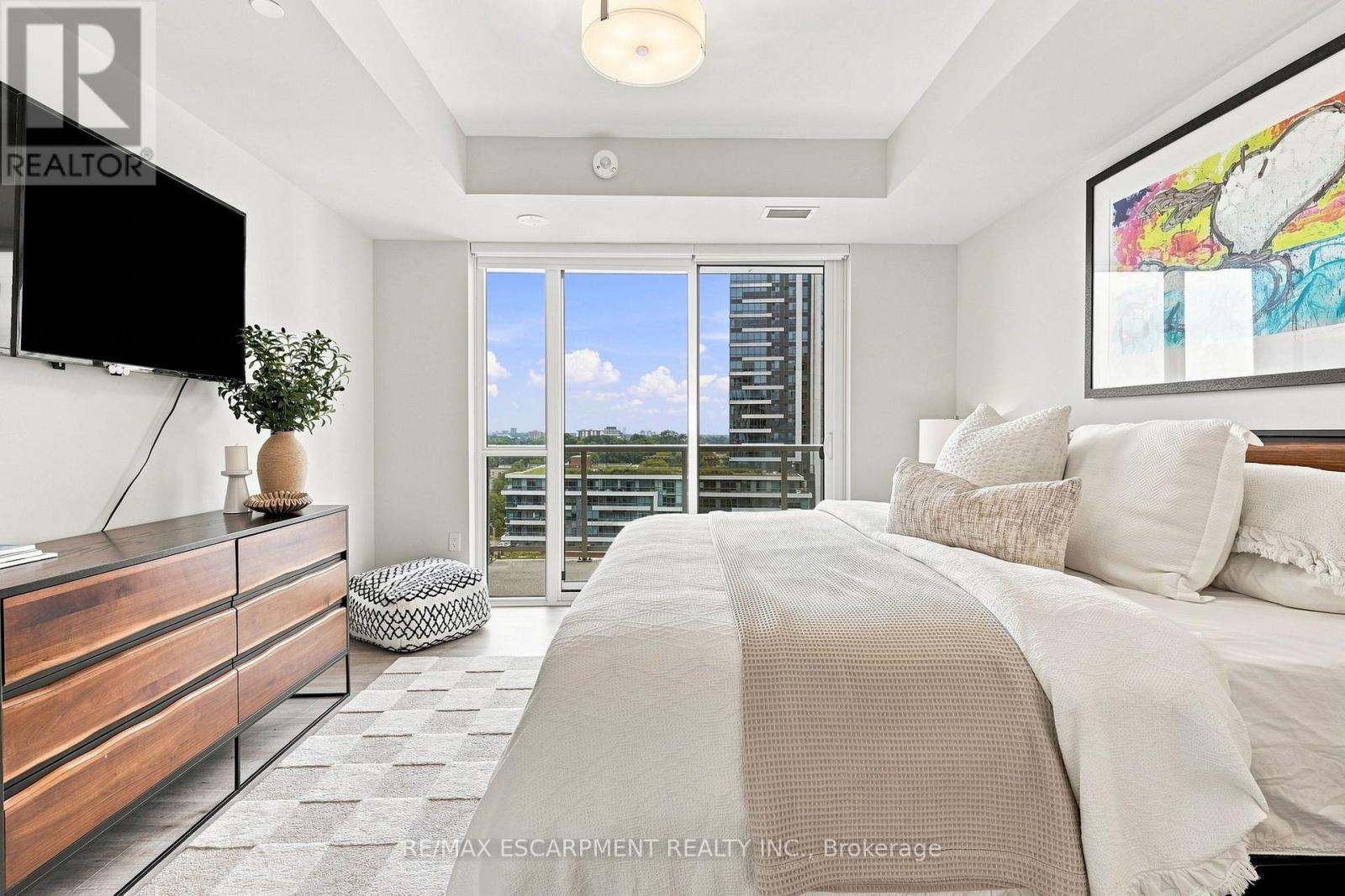 #902 8 ANN STREET - Image 29