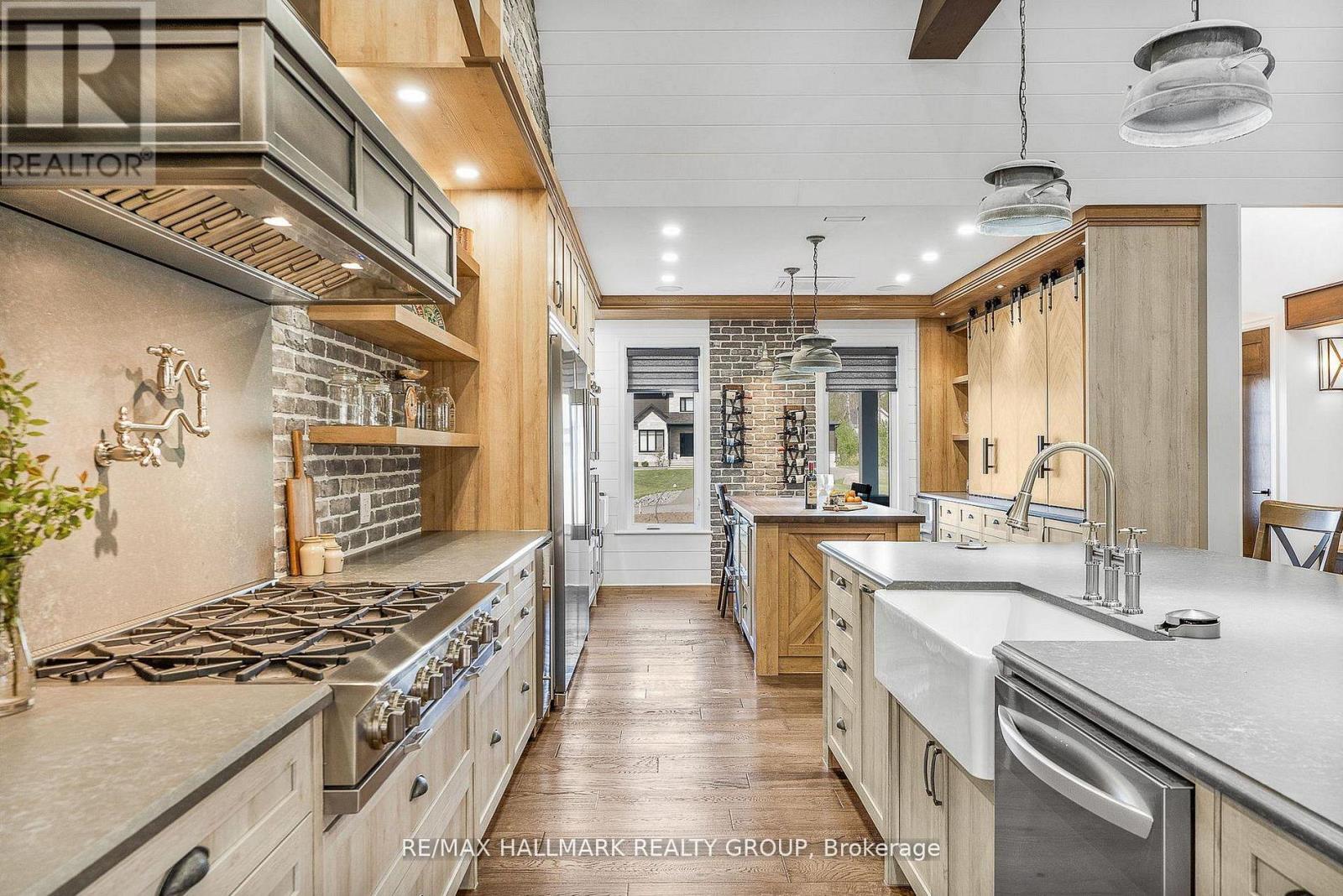 55 DE LA SEIGNERIE ESTATES E - 36