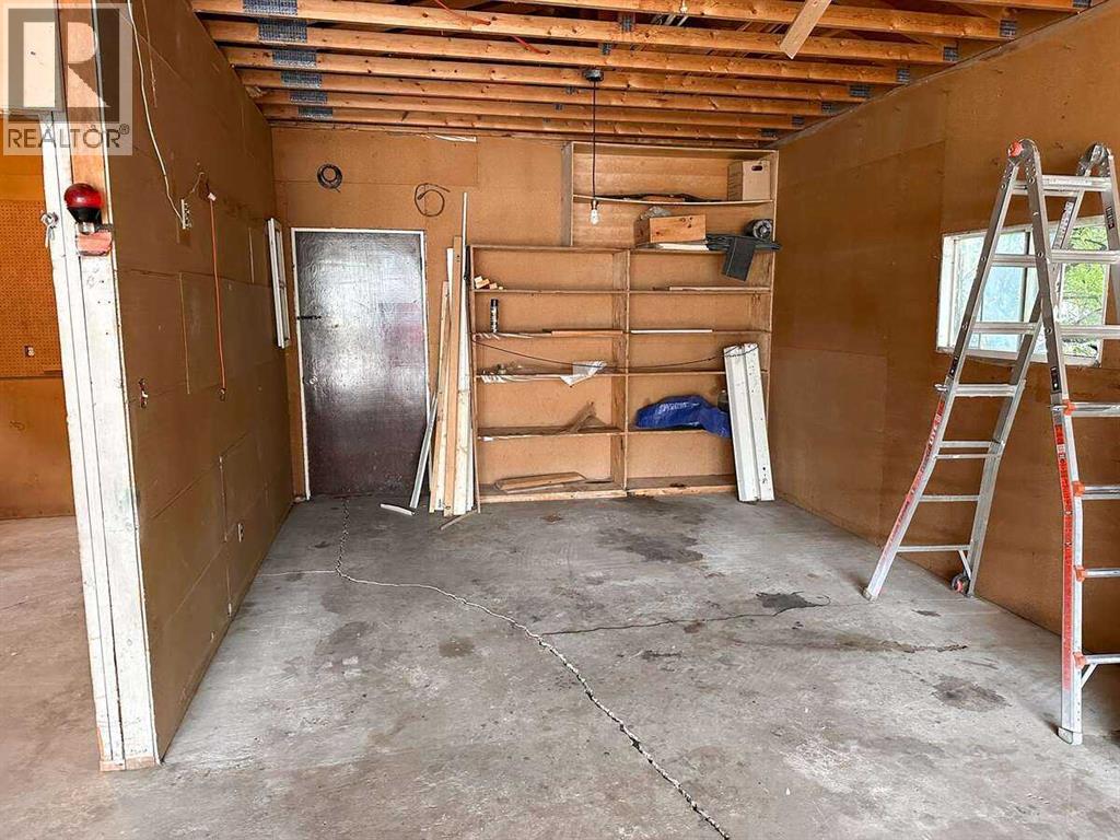 5009 51 Avenue - Photo 18