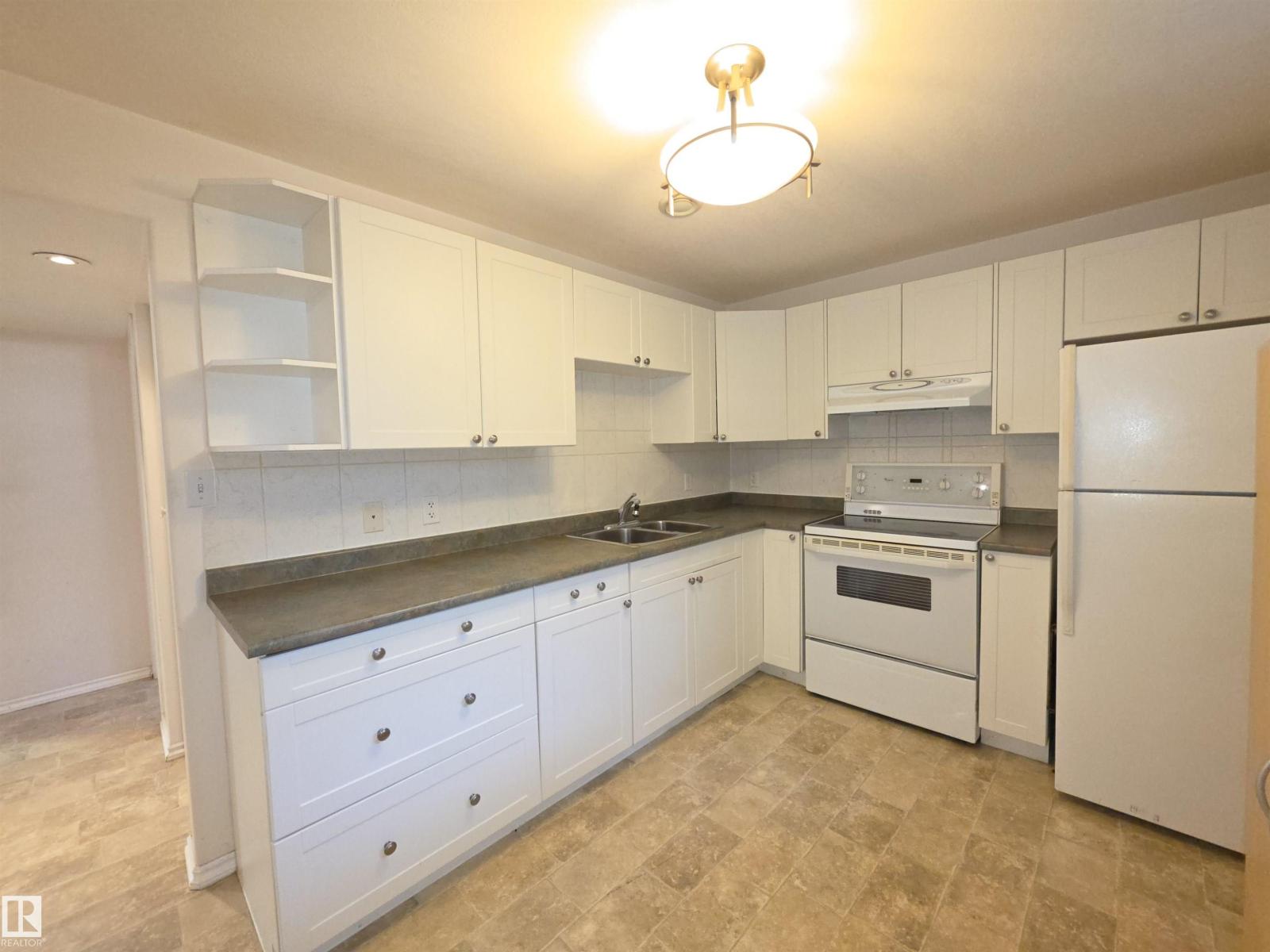 3822 114 AV NW - 16