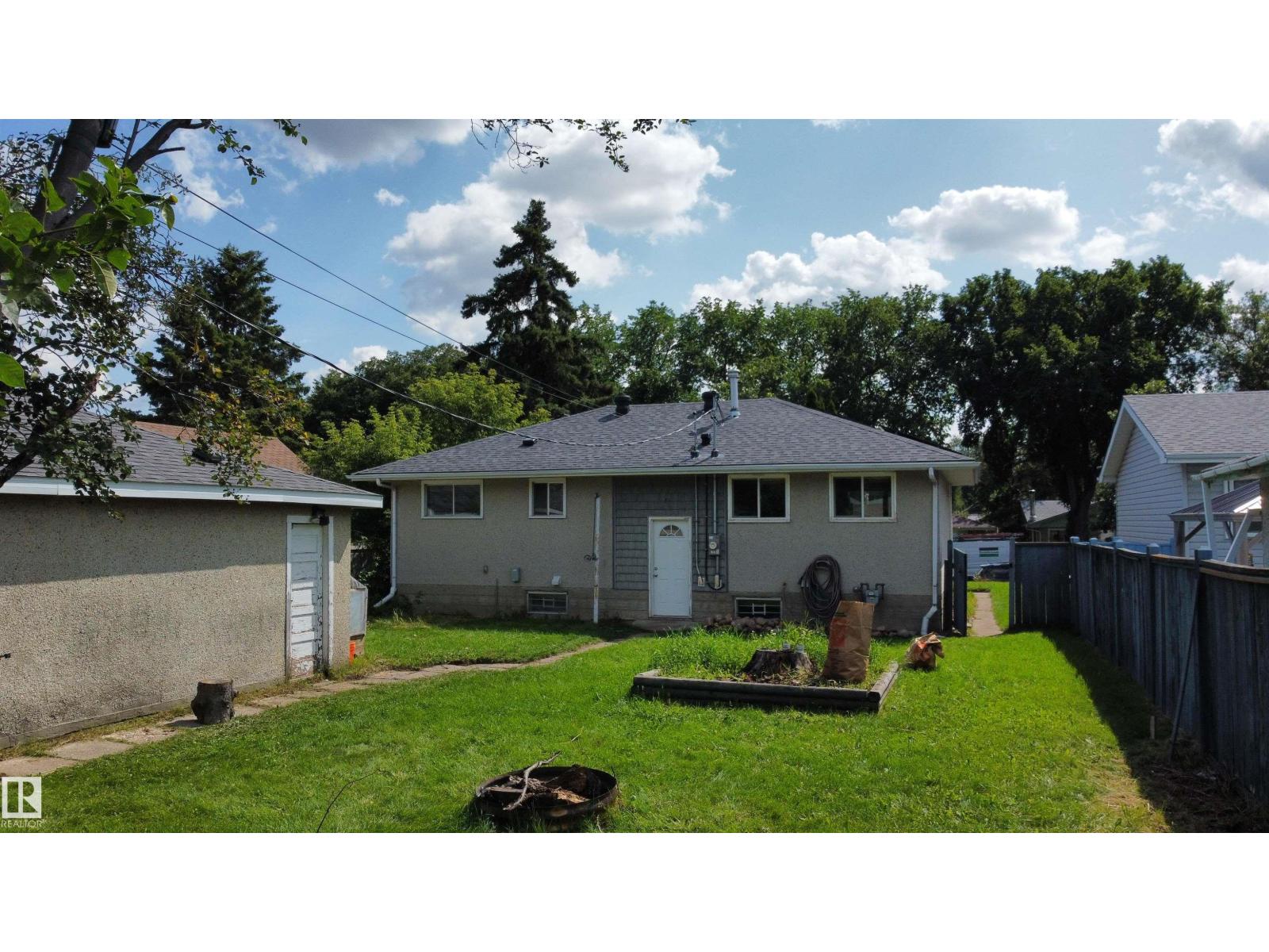 3822 114 AV NW - 30