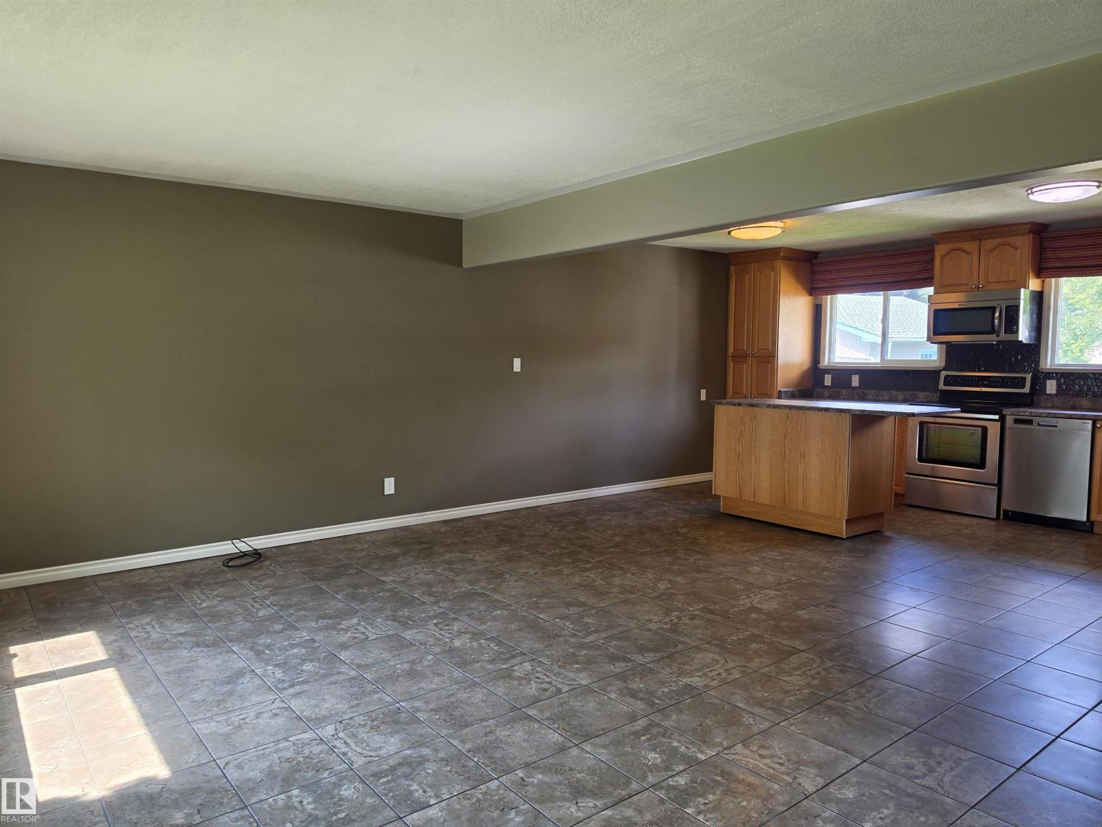 3822 114 AV NW - Image 6