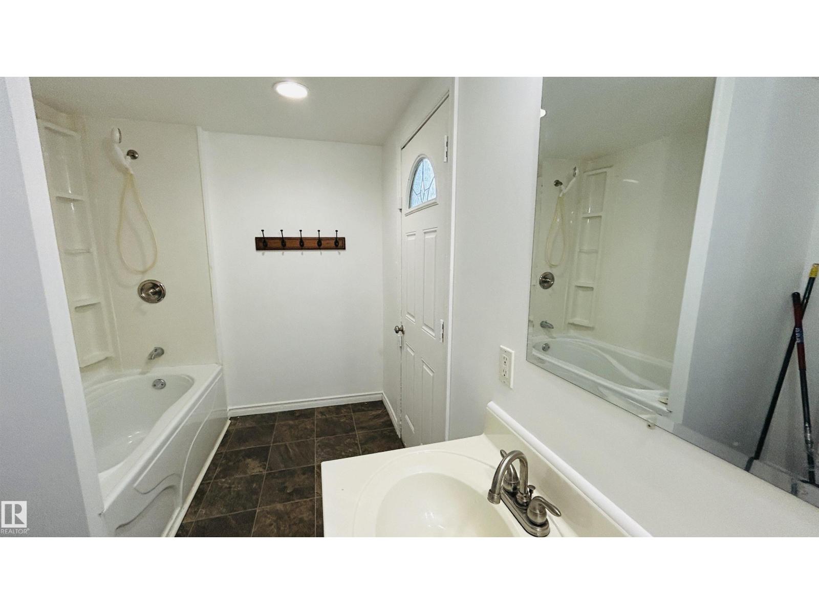 1016 16 Avenue - Photo 8