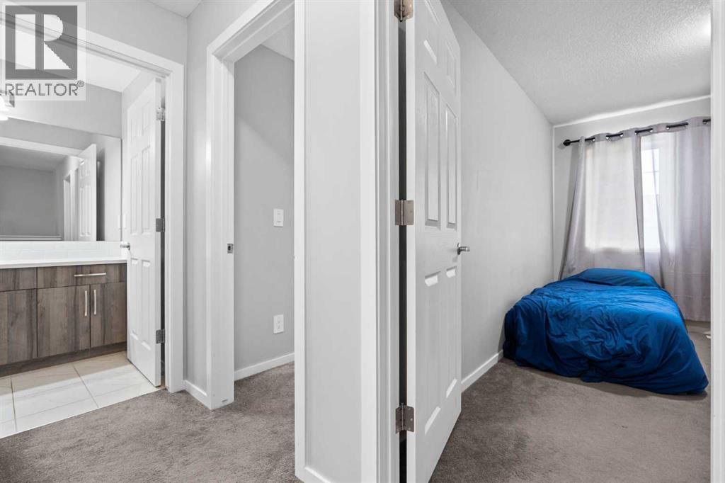 129 Yorkville Avenue SW - 13