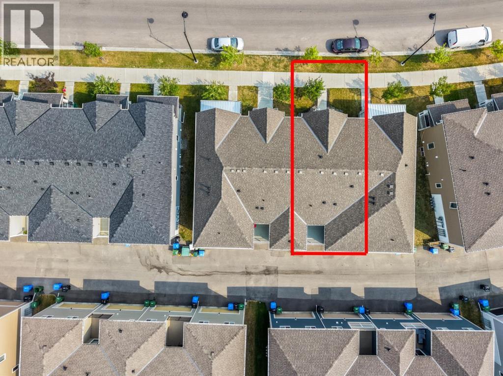 129 Yorkville Avenue SW - 2