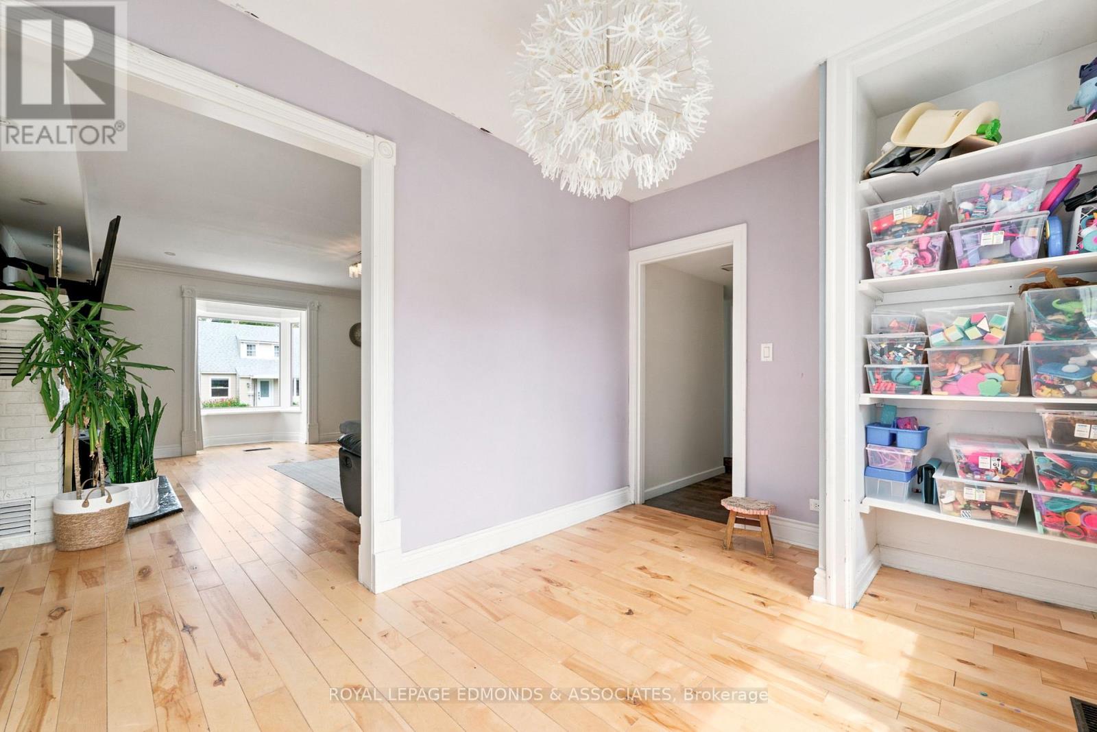 734 FRONT STREET - 22