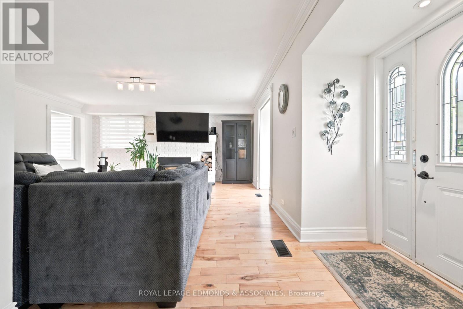 734 FRONT STREET - 8