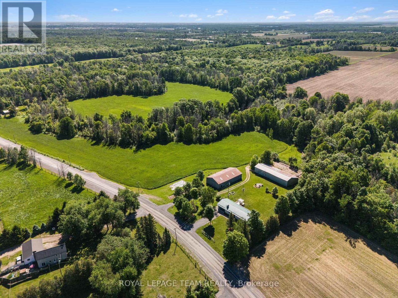 512 EDWARD SCOTT ROAD - Image 32