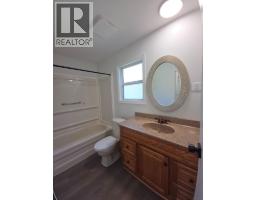 6640 Lakeshore Drive, Moberly Lake, BC V0C1X0 Photo 30