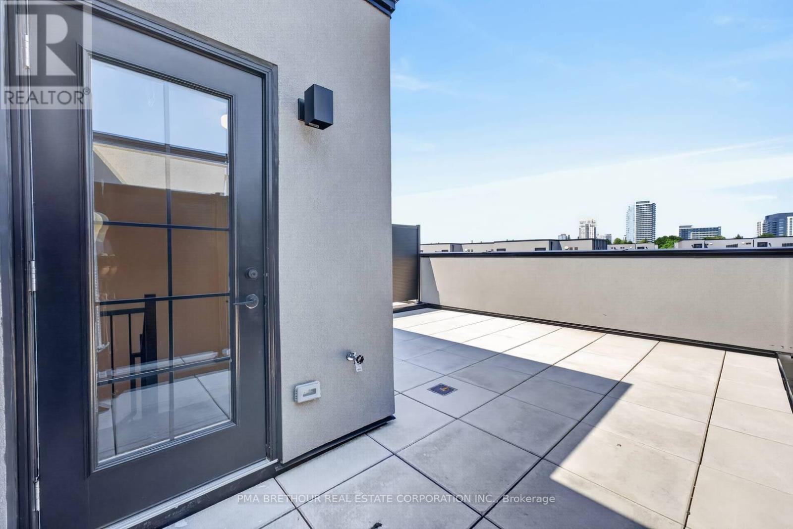 222 ATKINSON AVENUE - 24