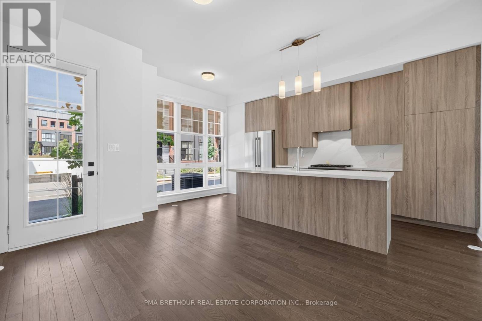 222 ATKINSON AVENUE - 3