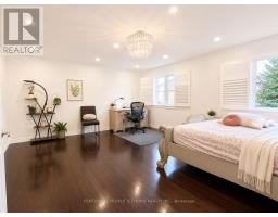 2486 Wasaga Drive, Oakville, ON L6H0E1 Photo 14