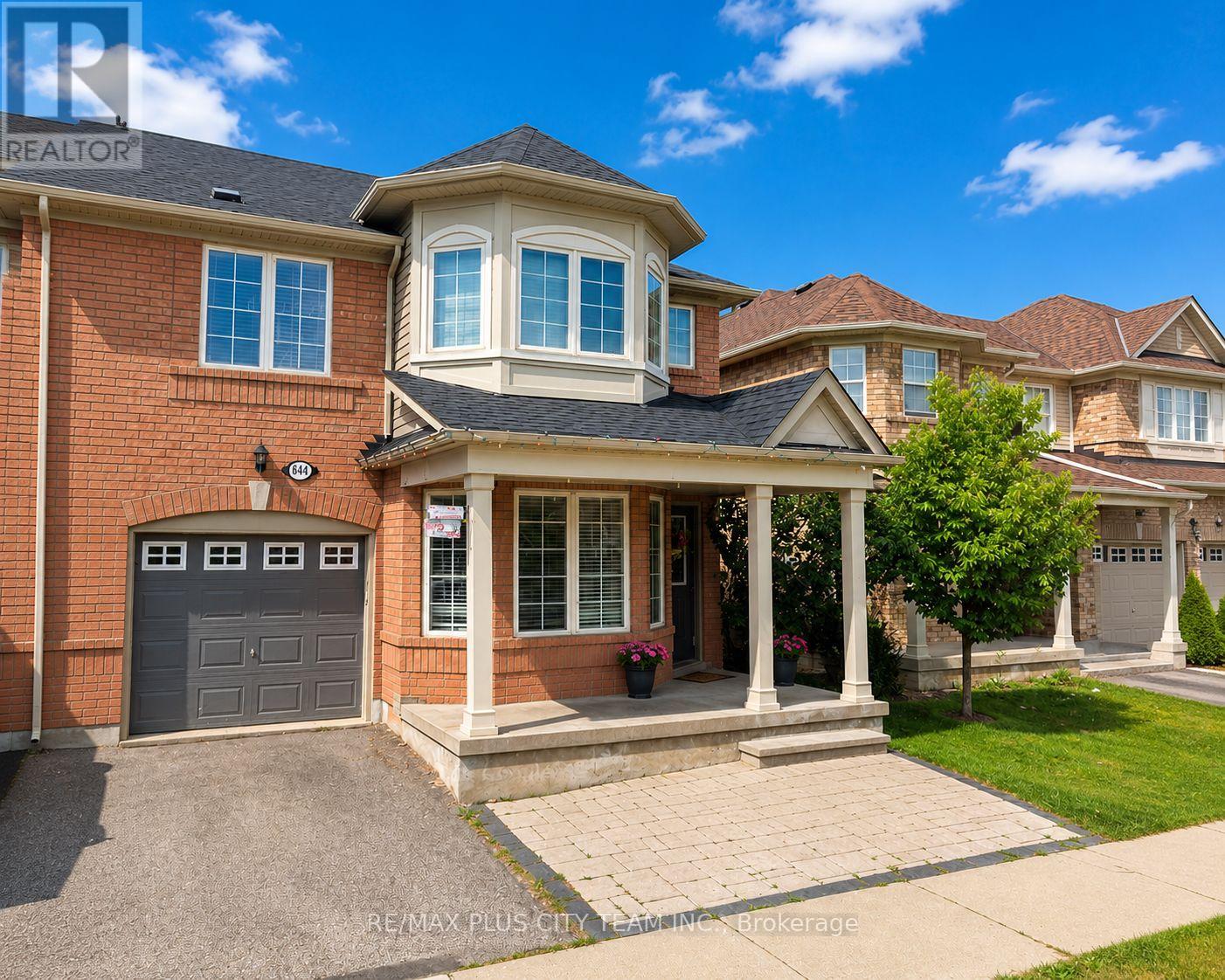 Photo of 844 Luxton Drive