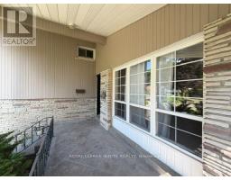 11 Fulwell Crescent, Toronto, ON M3J1Y4 Photo 6