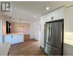 11 Fulwell Crescent, Toronto, ON M3J1Y4 Photo 9