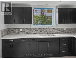 Kitchen - 687 Upper James Street, Hamilton, ON L9C2Z4 Photo 6