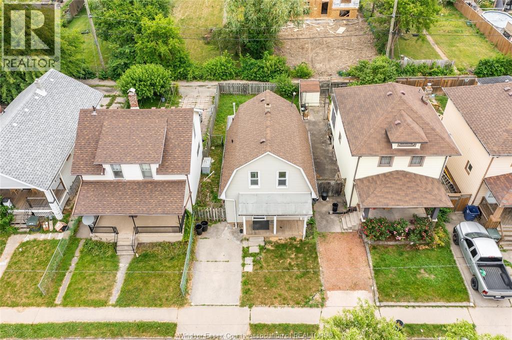 384 JOSEPHINE AVENUE - 18