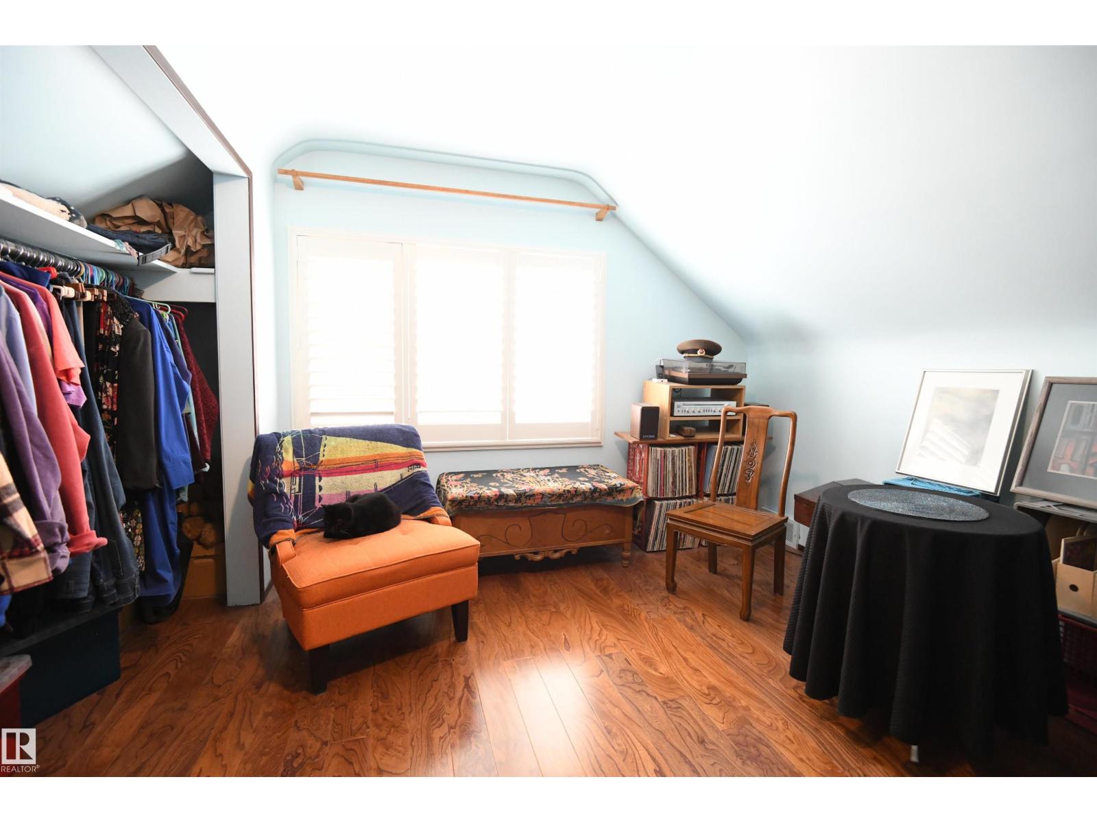 10837 139 Street NW - Photo 21