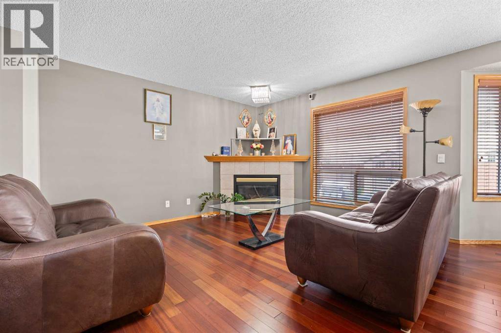 47 Coral Springs Close NE - 10