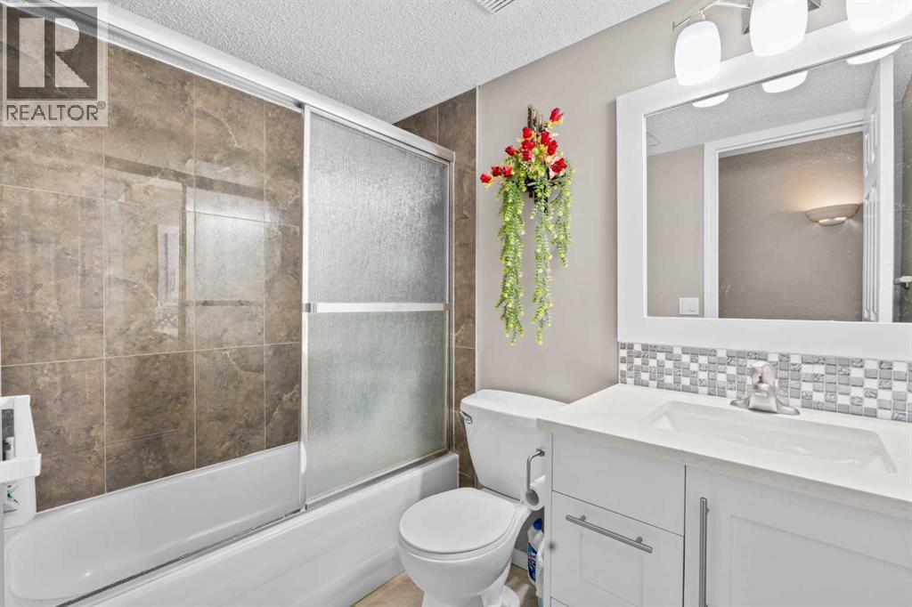 47 Coral Springs Close NE - 29