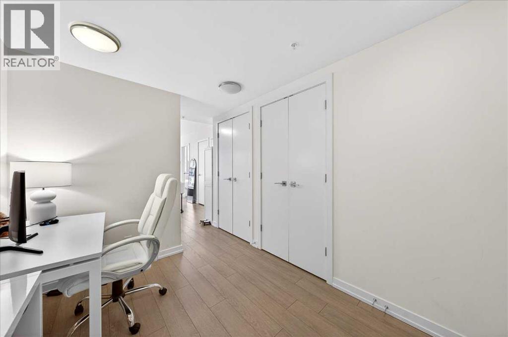 #214 51 Waterfront Mews SW - Image 9
