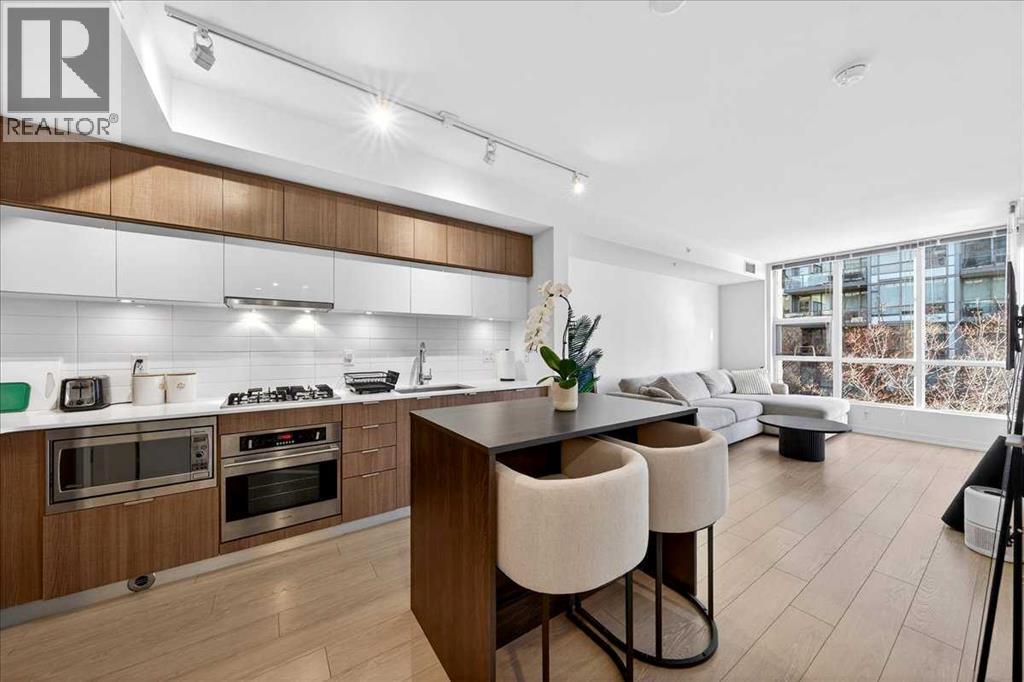 #214 51 Waterfront Mews SW - 16