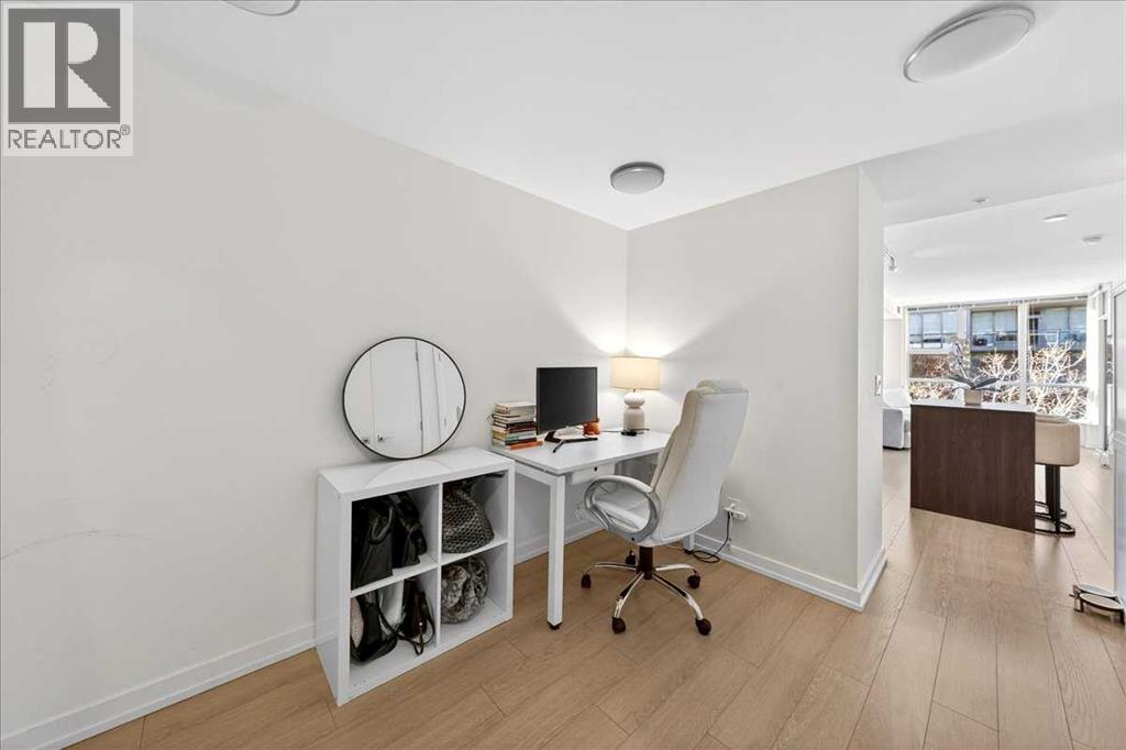 #214 51 Waterfront Mews SW - 8