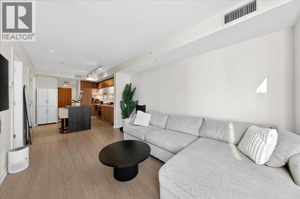 #214 51 Waterfront Mews SW - 21