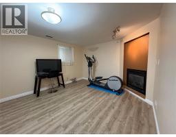 2141 Longfellow Unit# Lower, Windsor, ON N9B3J5 Photo 12