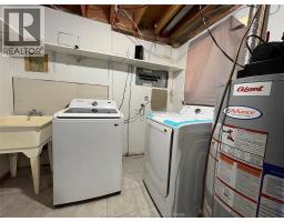 2141 Longfellow Unit# Lower, Windsor, ON N9B3J5 Photo 19