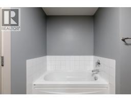700 Martin Avenue Unit# 203, Kelowna, BC V1Y6V3 Photo 16