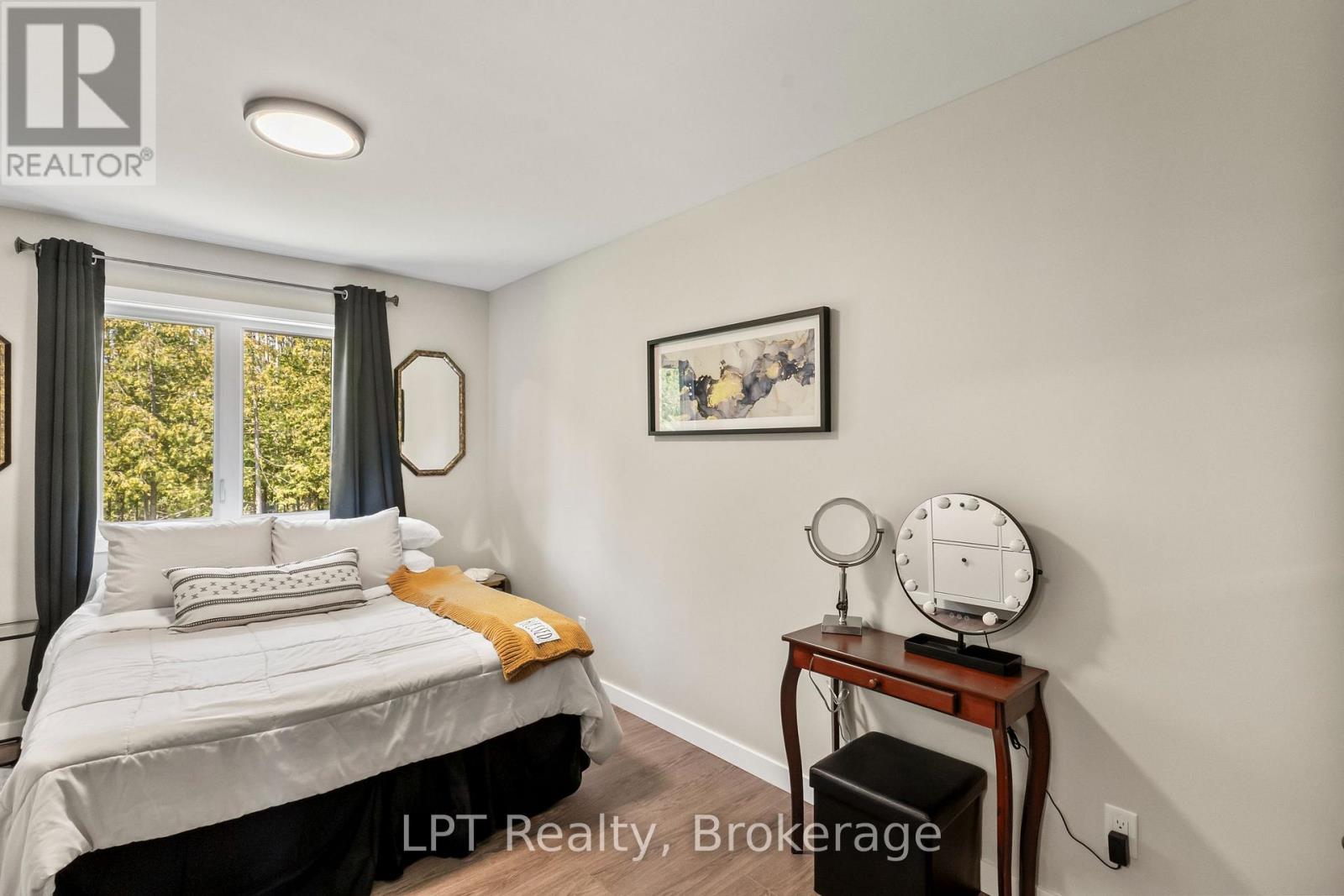 61 PINEWOOD BOULEVARD - Image 29
