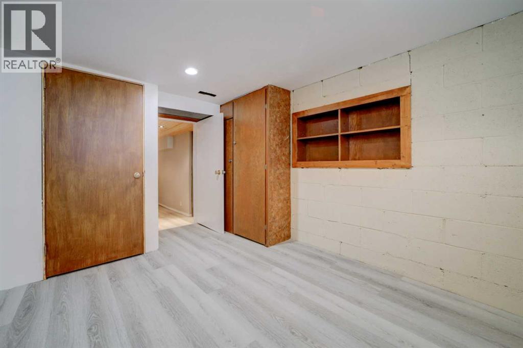 1124 James Avenue - 27