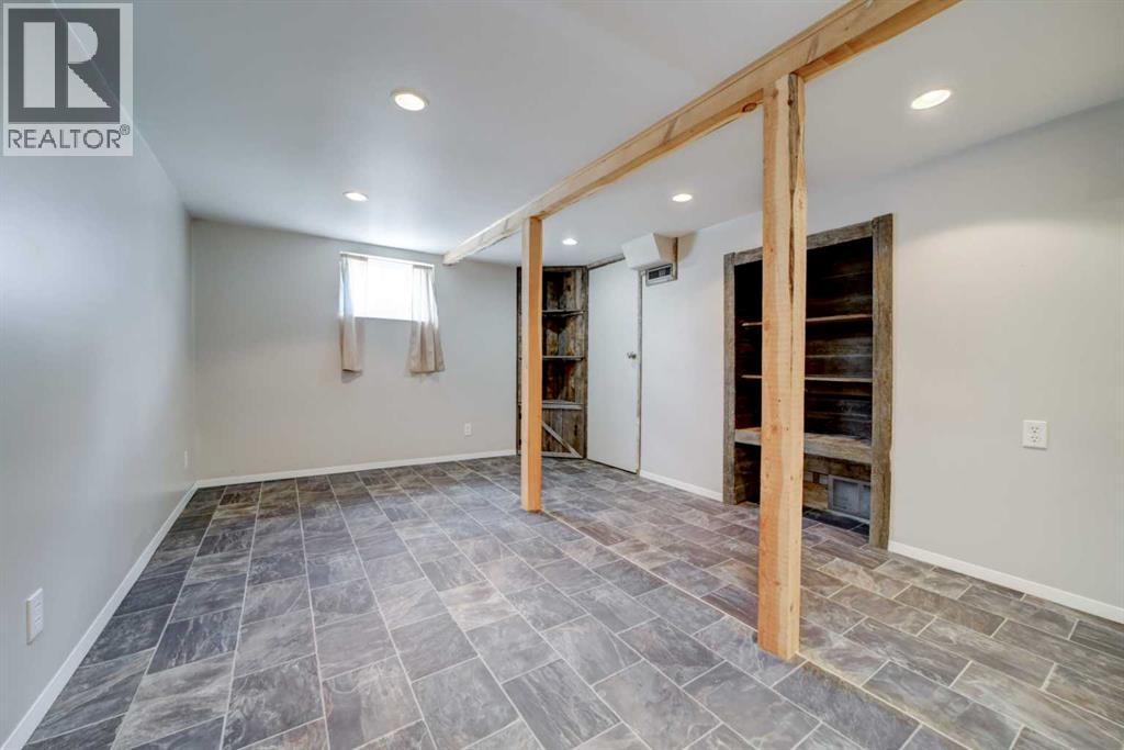 1124 James Avenue - 32