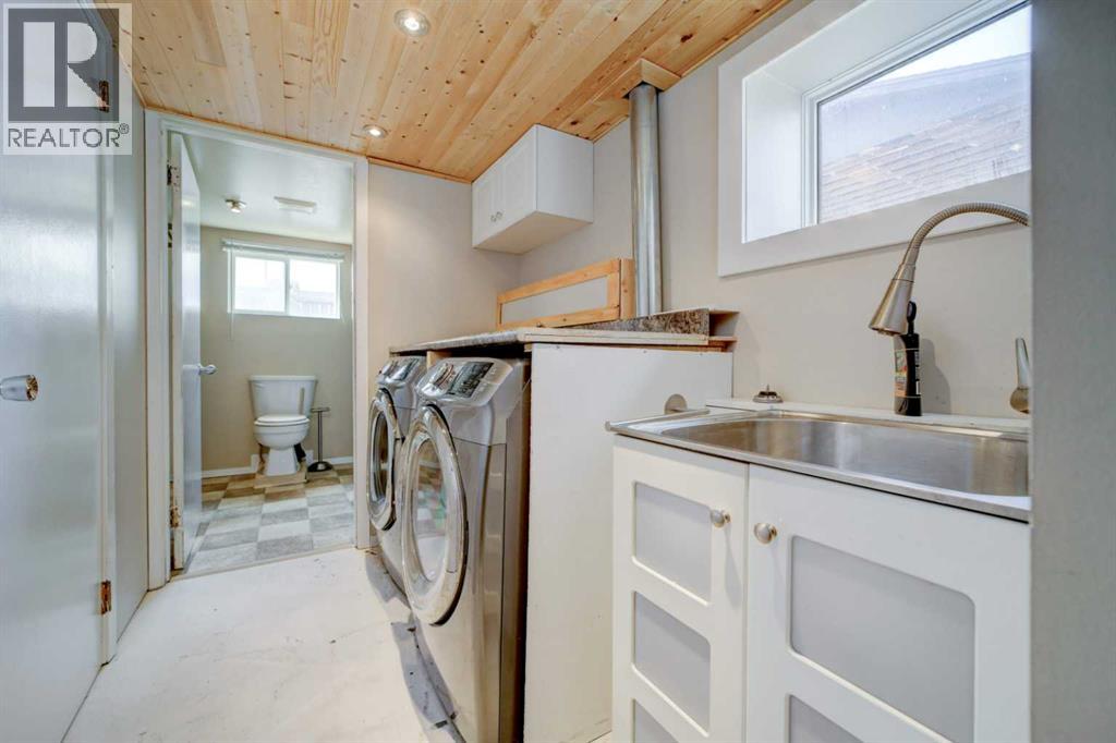 1124 James Avenue - Photo 28