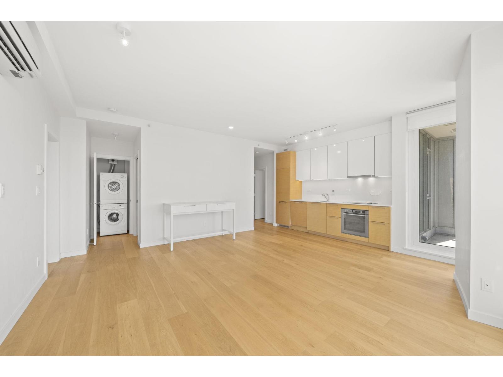 2 Bed, 2 Bath House for Sale in Surrey – 3003 13438 CENTRAL AVENUE, Surrey – MLS# R3154241 - Image 7