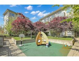 301 13228 Old Yale Road, Surrey, BC V3T0K3 Photo 8