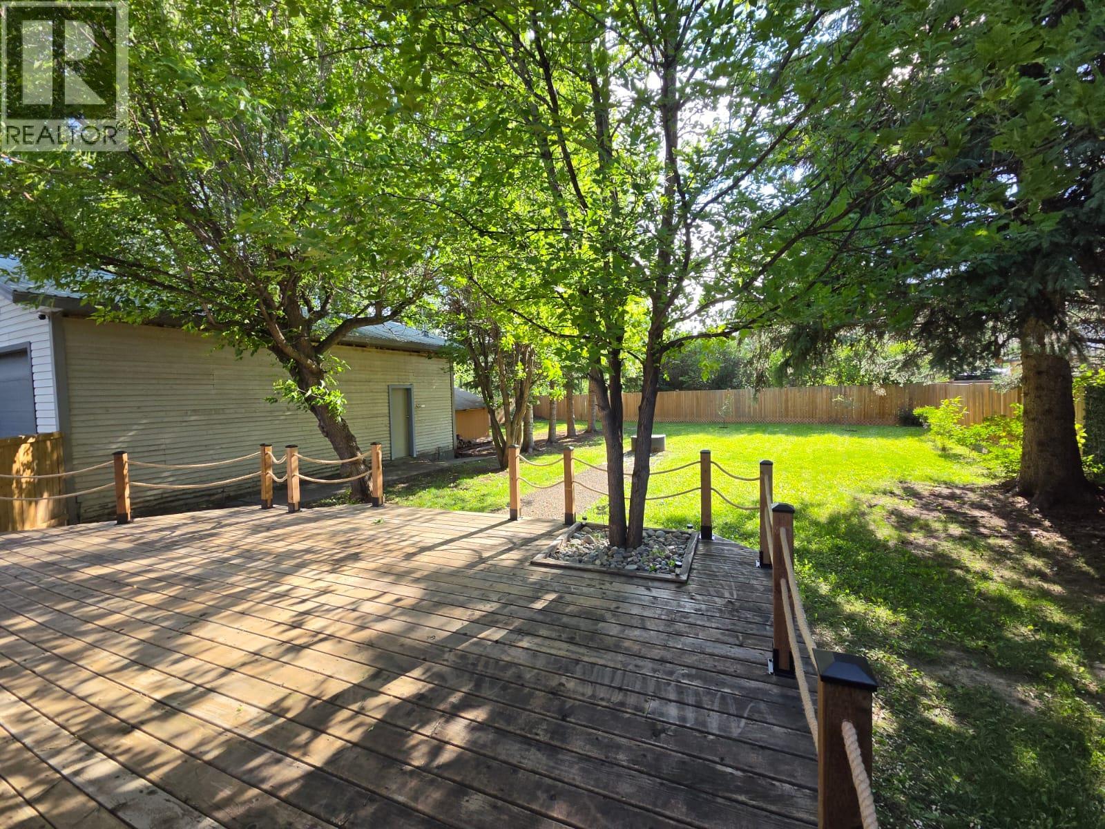 4709 45 Street NE - 93