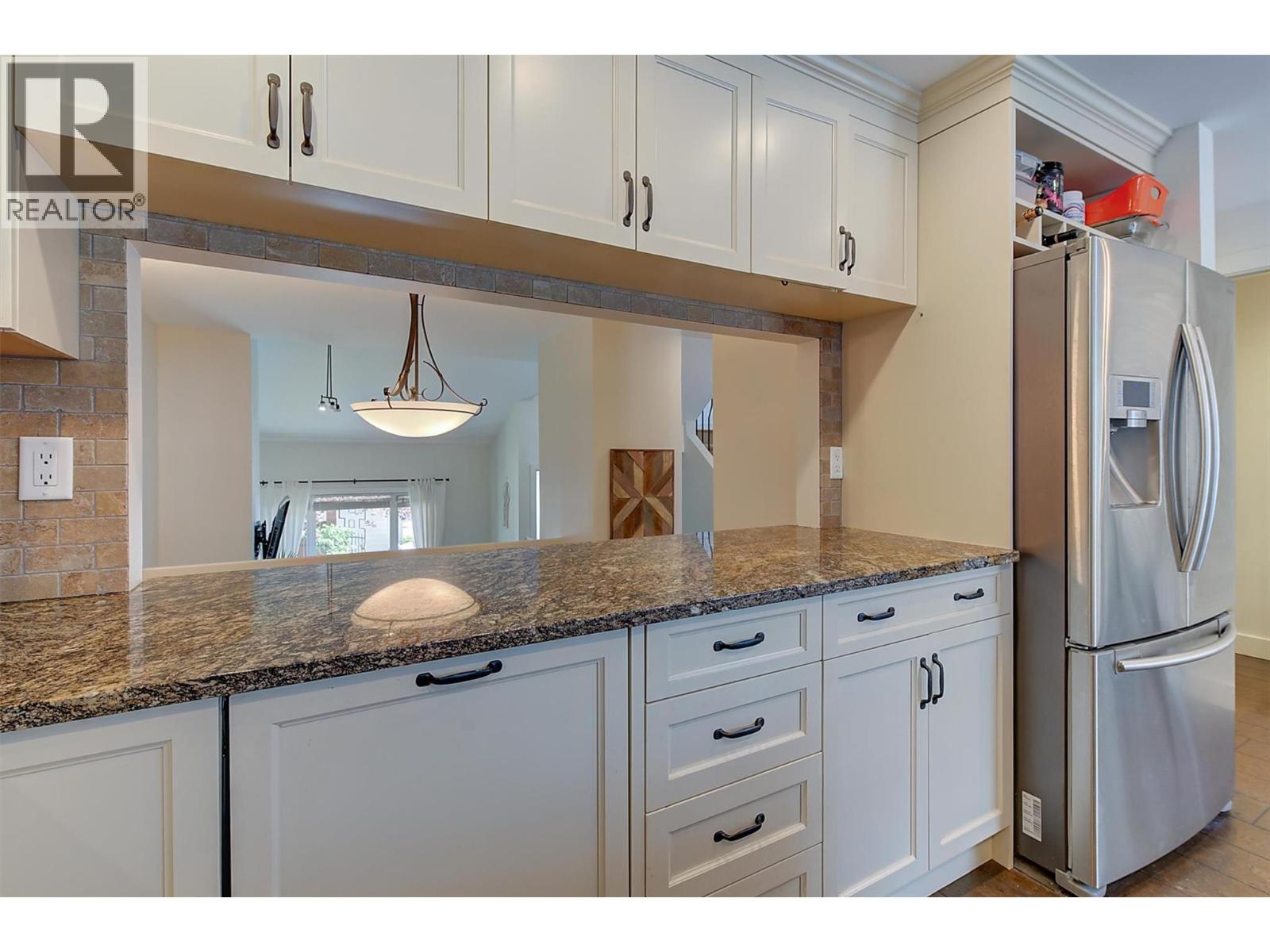  418 West Avenue, Kelowna