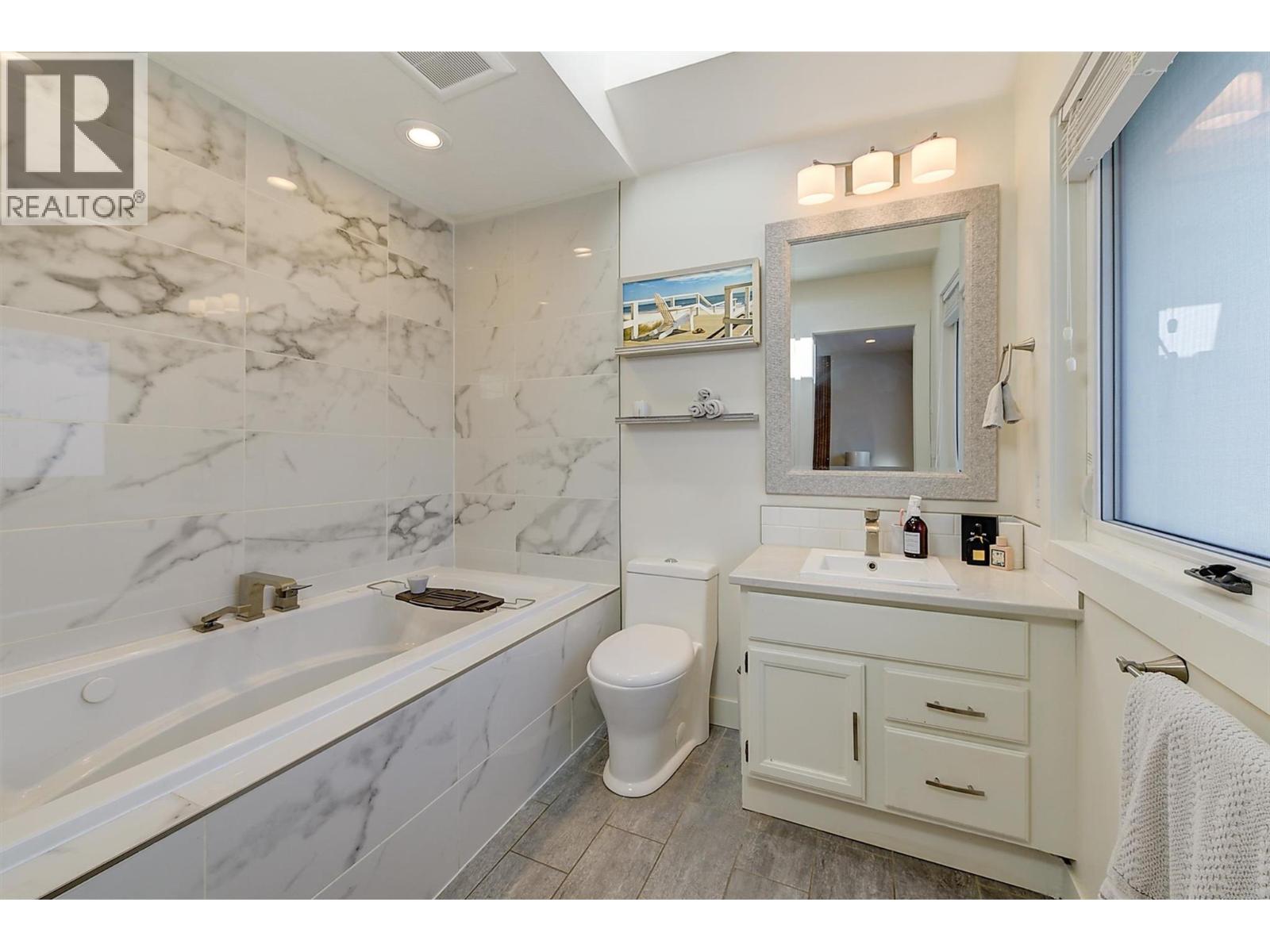  418 West Avenue, Kelowna