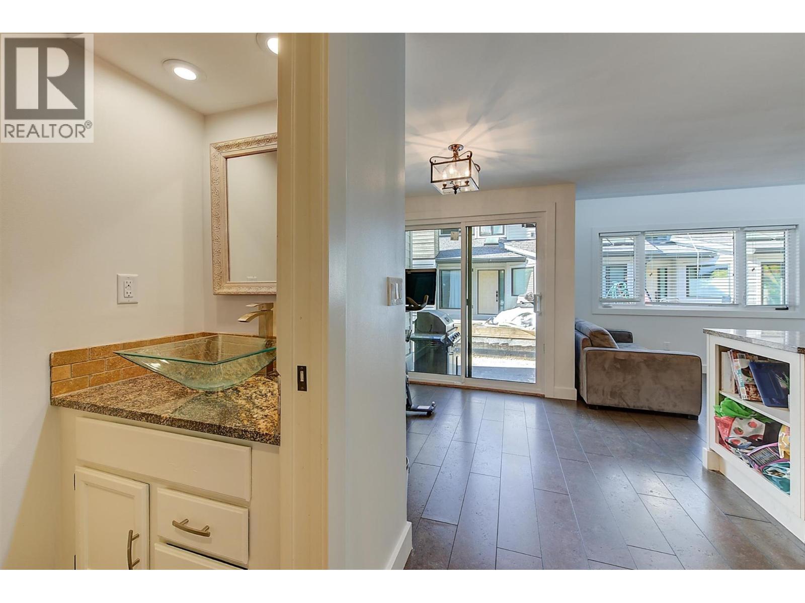  418 West Avenue, Kelowna