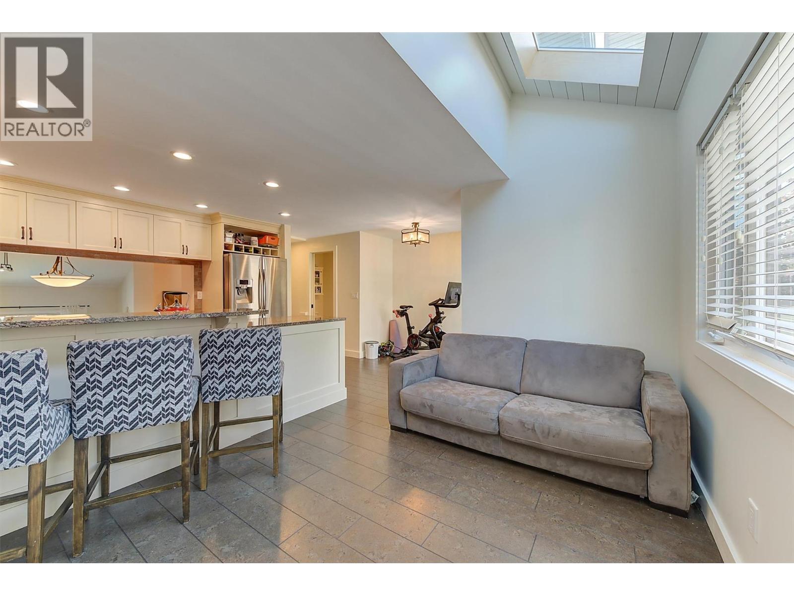  418 West Avenue, Kelowna