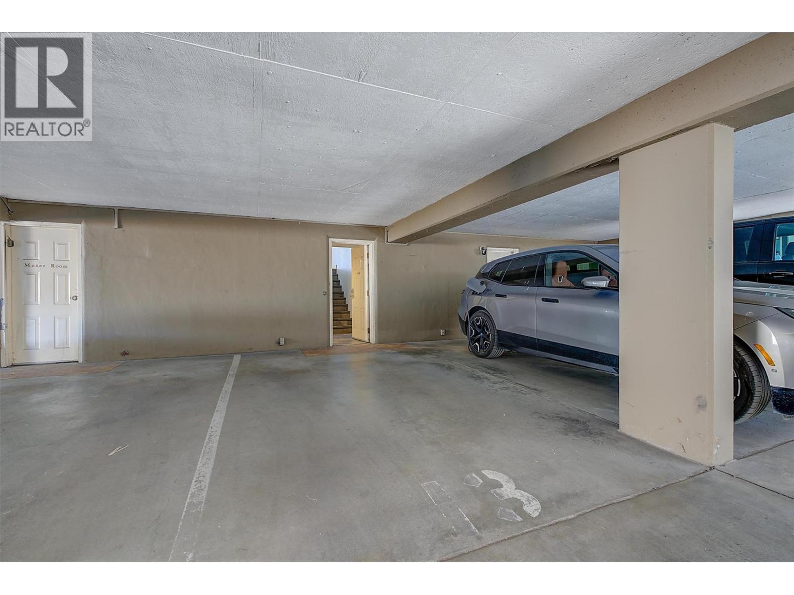  418 West Avenue, Kelowna