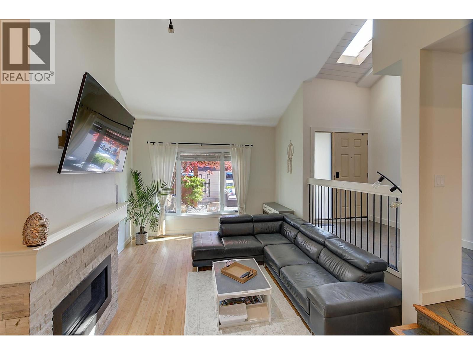  418 West Avenue, Kelowna