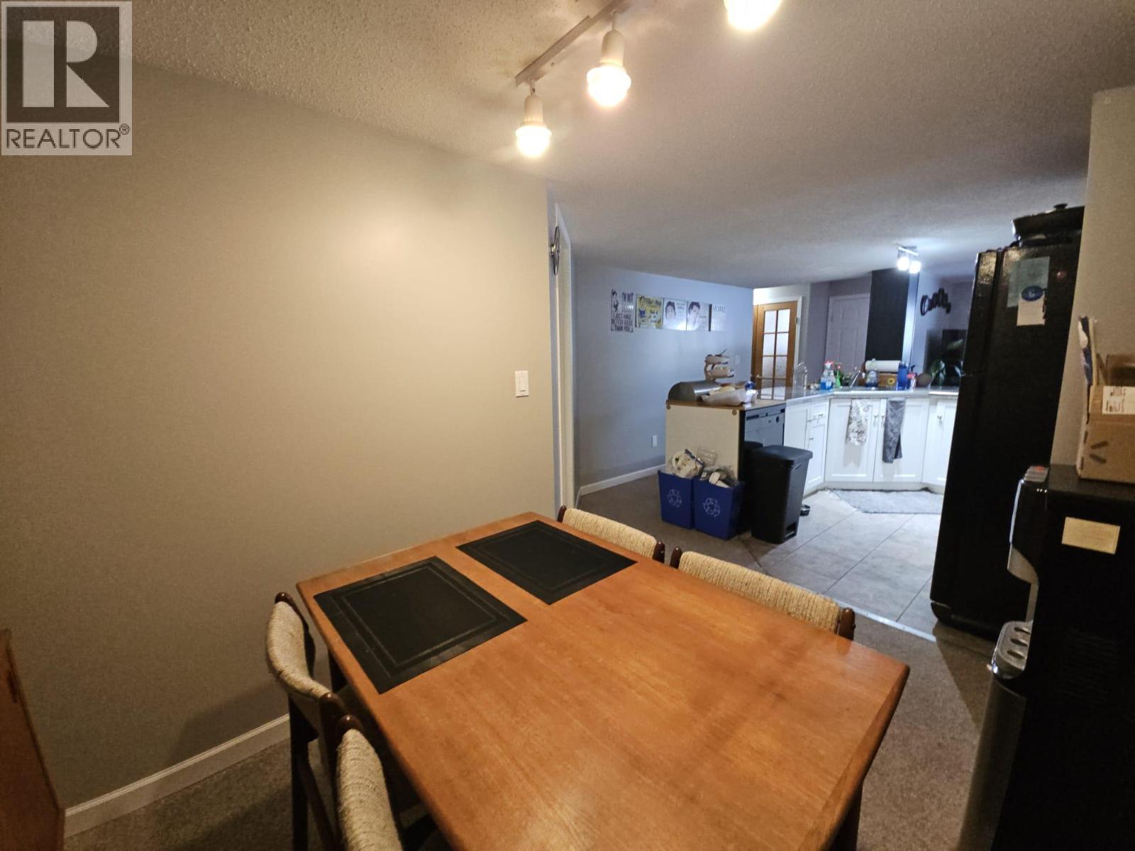 5117 44 Place NE - 54