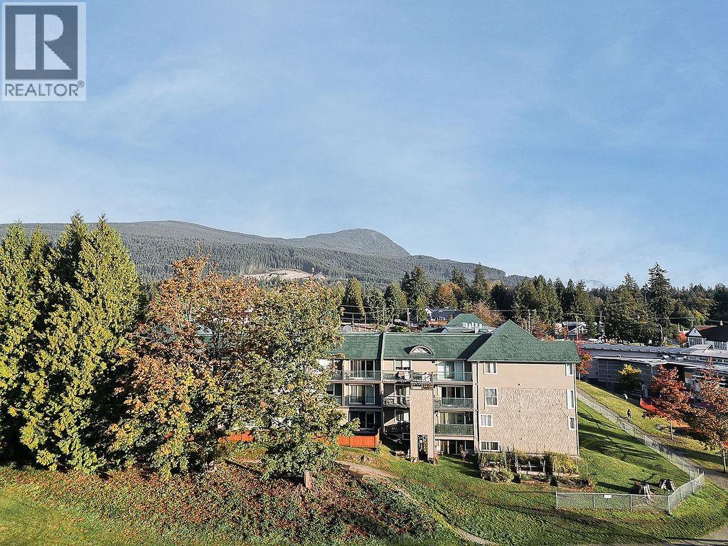 1 622 FARNHAM ROAD, Gibsons