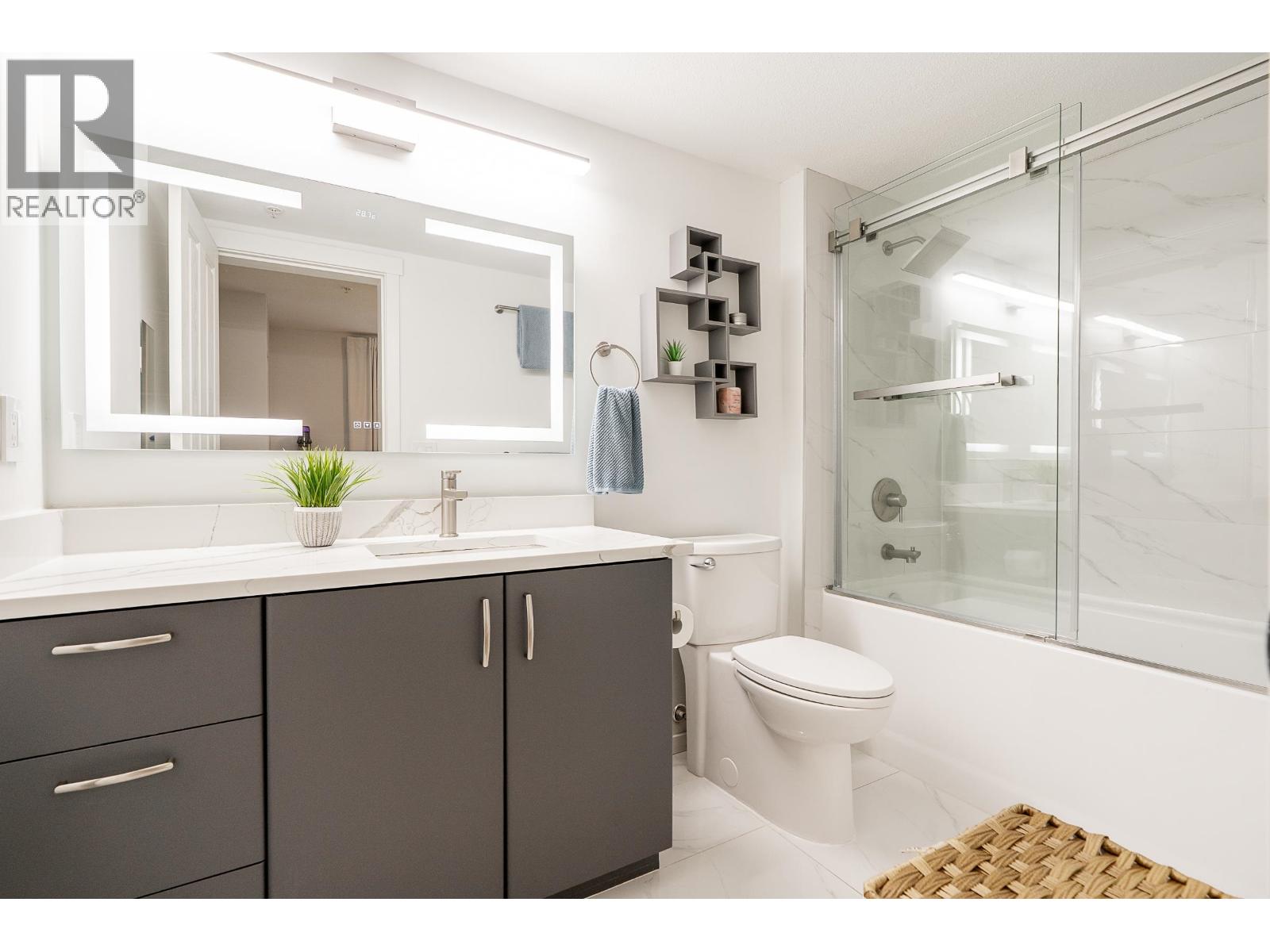 411 3050 DAYANEE SPRINGS BOULEVARD, Coquitlam